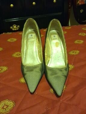Bakers Metallic Gold Pointed-Toe Pumps